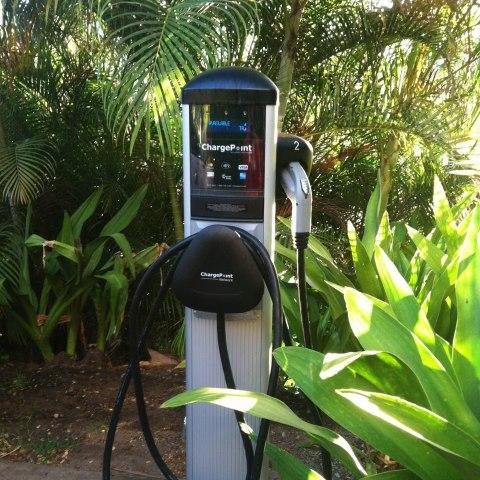 電動(dòng)汽車即將引爆市場 主流廠商將面臨哪些挑戰(zhàn)？