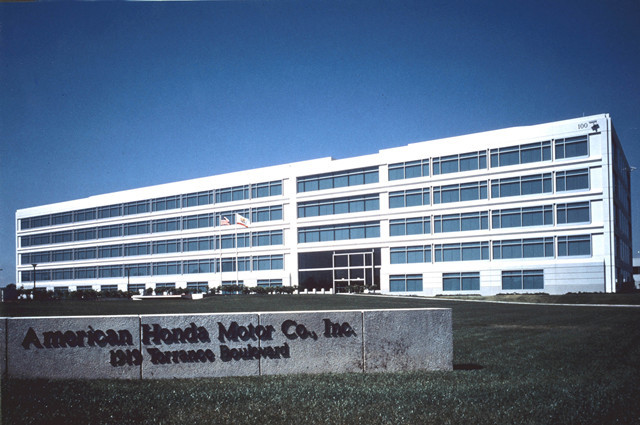 電池革命來(lái)臨！本田或?qū)⑼瞥鲦V電池 