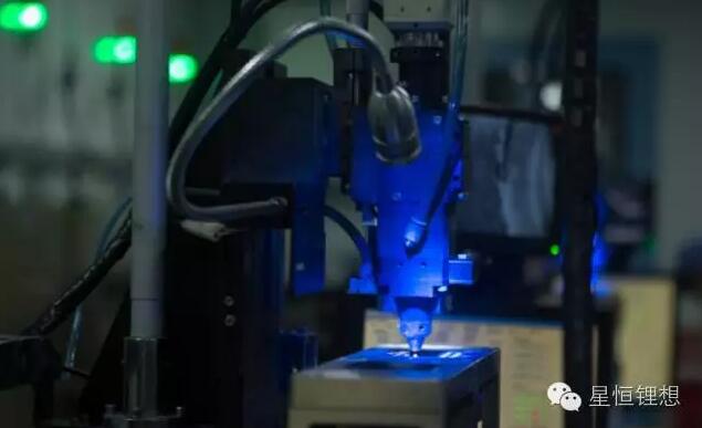 星恒2.5GWh錳酸鋰電池投產(chǎn) 揭秘3.0動(dòng)力鋰電池超級(jí)產(chǎn)線