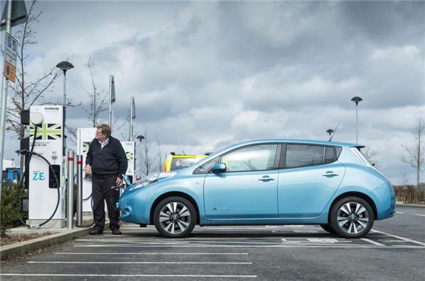 英國擬2017年設充電樁公共定價 促電動車發(fā)展立新規(guī)