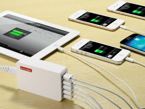 國內(nèi)移動(dòng)電源生產(chǎn)商已超5000家 盤點(diǎn)2016年市場(chǎng)5大演進(jìn)趨勢(shì)