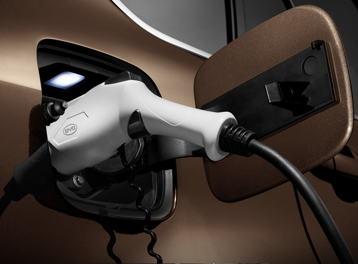 新能源混動(dòng)車將成2017年競(jìng)逐重點(diǎn) 比亞迪率先搶占市場(chǎng)