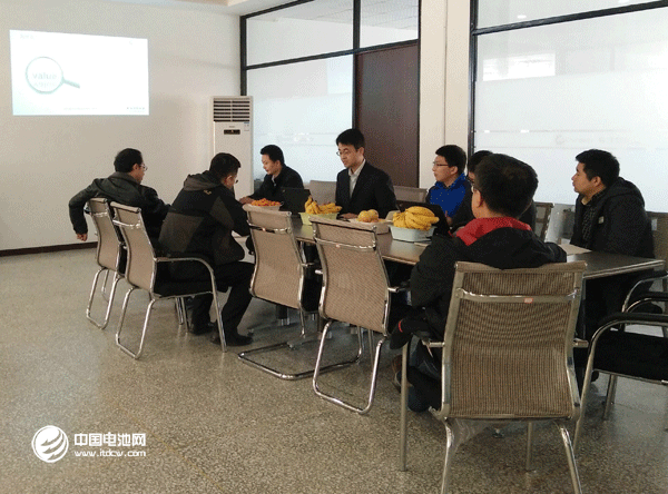 公安部消防專家調(diào)研創(chuàng)為新能源汽車用火災(zāi)預(yù)警探測器