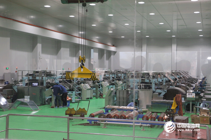 中國鋰電產(chǎn)業(yè)鏈調(diào)研團一行參觀調(diào)研諾德股份旗下子公司——聯(lián)合銅箔