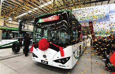 銀川比亞迪新能源客車交車 首批30輛K8純電動公交車將上路