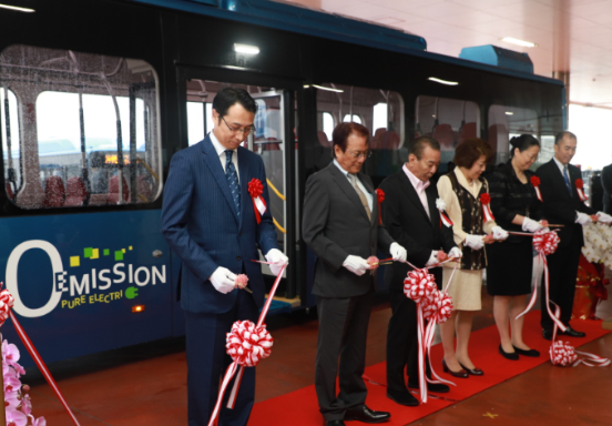 交付儀式現(xiàn)場(chǎng)