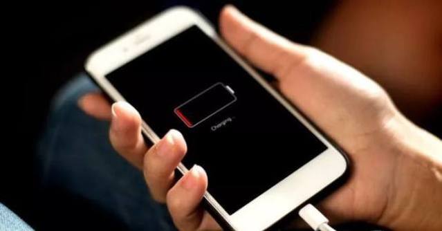 蘋(píng)果手機(jī)