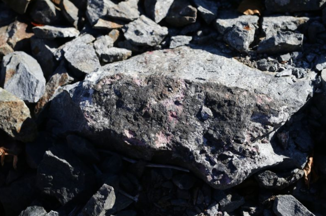 效仿蘋果加入全球性鈷爭奪戰 三星遠赴剛果礦場采購鈷