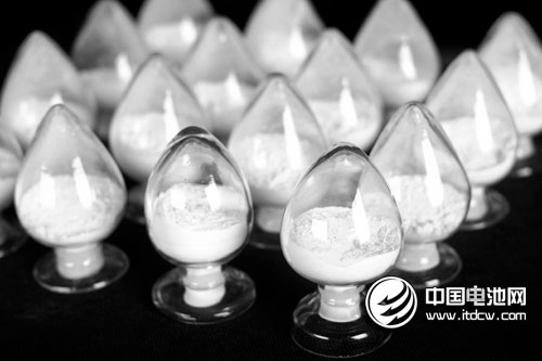 鈷鋰：結構分化 螺旋式上漲