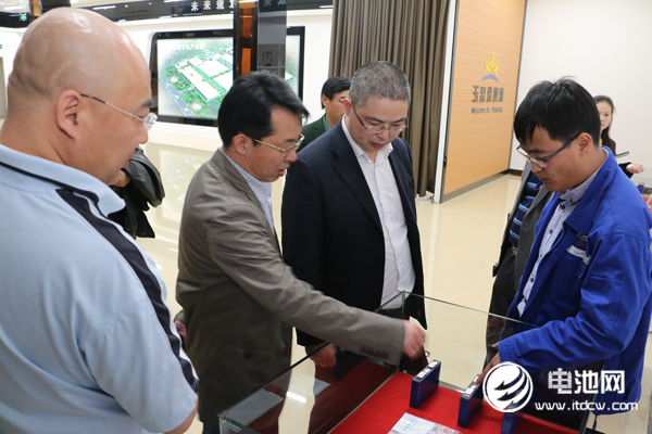 玉皇新能源石墨烯年產(chǎn)能達(dá)3噸 今年動(dòng)力電池產(chǎn)能或達(dá)12億WH 玉皇新能源石墨烯年產(chǎn)能達(dá)3噸 今年動(dòng)力電池產(chǎn)能或達(dá)12億WH