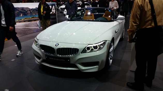 北京車展單日觀眾超十萬 豪車降溫新能源搶風頭