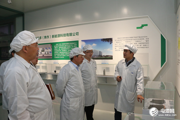 中國鋰電新能源產業鏈調研團一行參觀多氟多