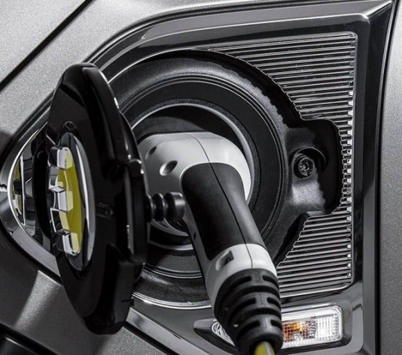 插電混動要涼涼？PHEV出局產業投資名單