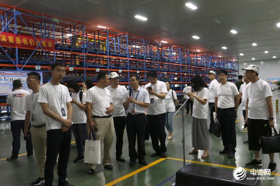電池百人會(huì)企業(yè)家一行參觀考察青島國軒電池有限公司