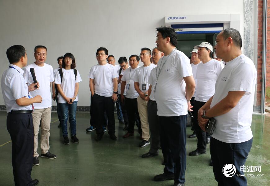 電池百人會(huì)企業(yè)家一行參觀考察青島國軒電池有限公司