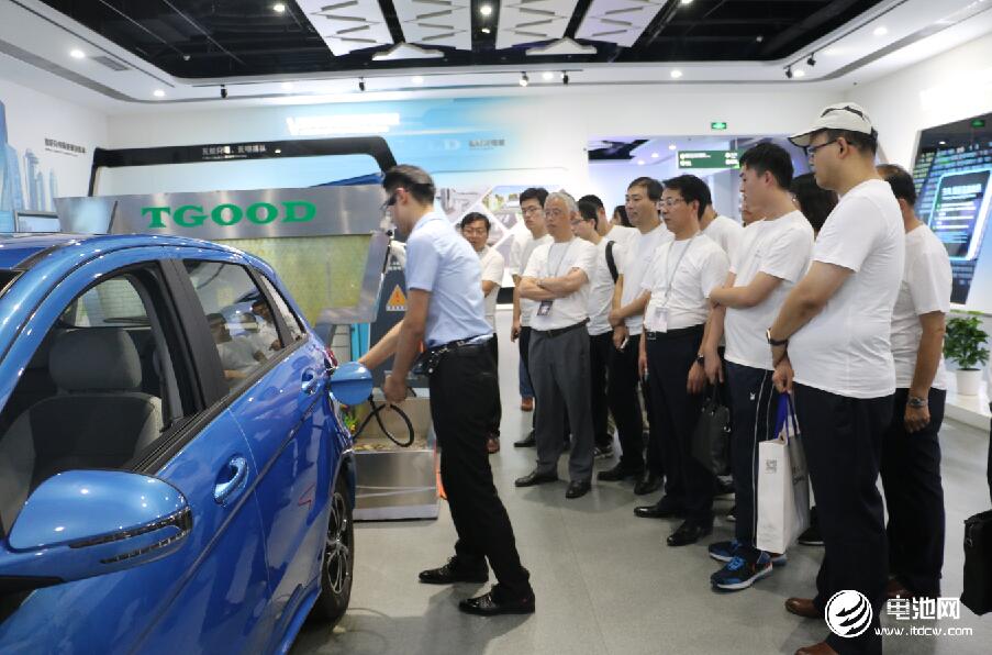 電池百人會(huì)企業(yè)家一行參觀考察青島特銳德電氣股份有限公司&青島特來電新能源有限公司