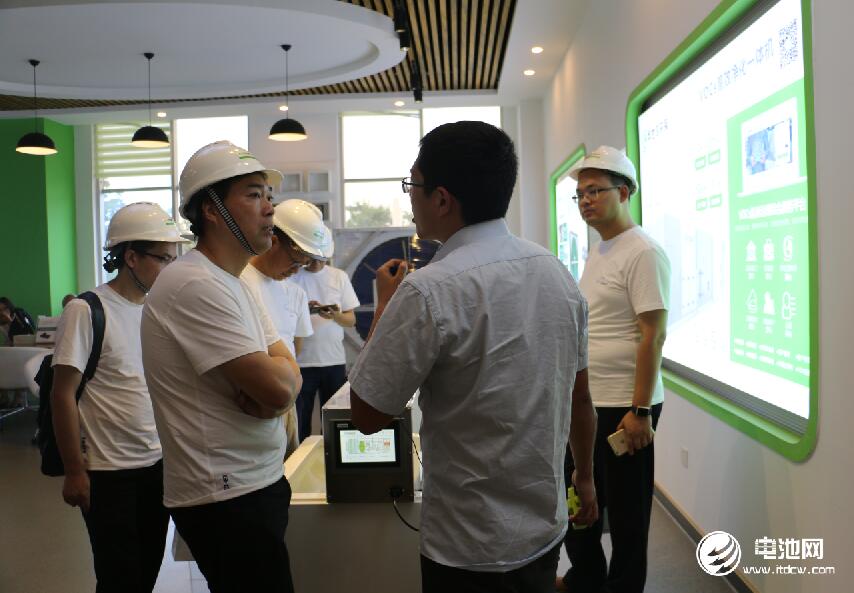 電池百人會(huì)企業(yè)家一行參觀考察青島華世潔環(huán)保科技有限公司