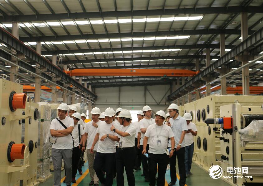 電池百人會(huì)企業(yè)家一行參觀考察青島中科華聯(lián)新材料股份有限公司