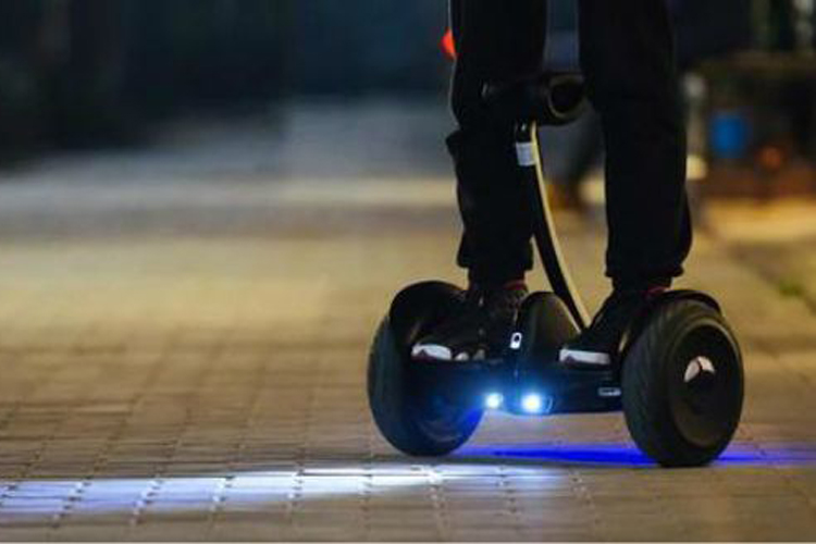 北京擬出臺新政：電動自行車需掛牌/滑板車上路扣車罰款