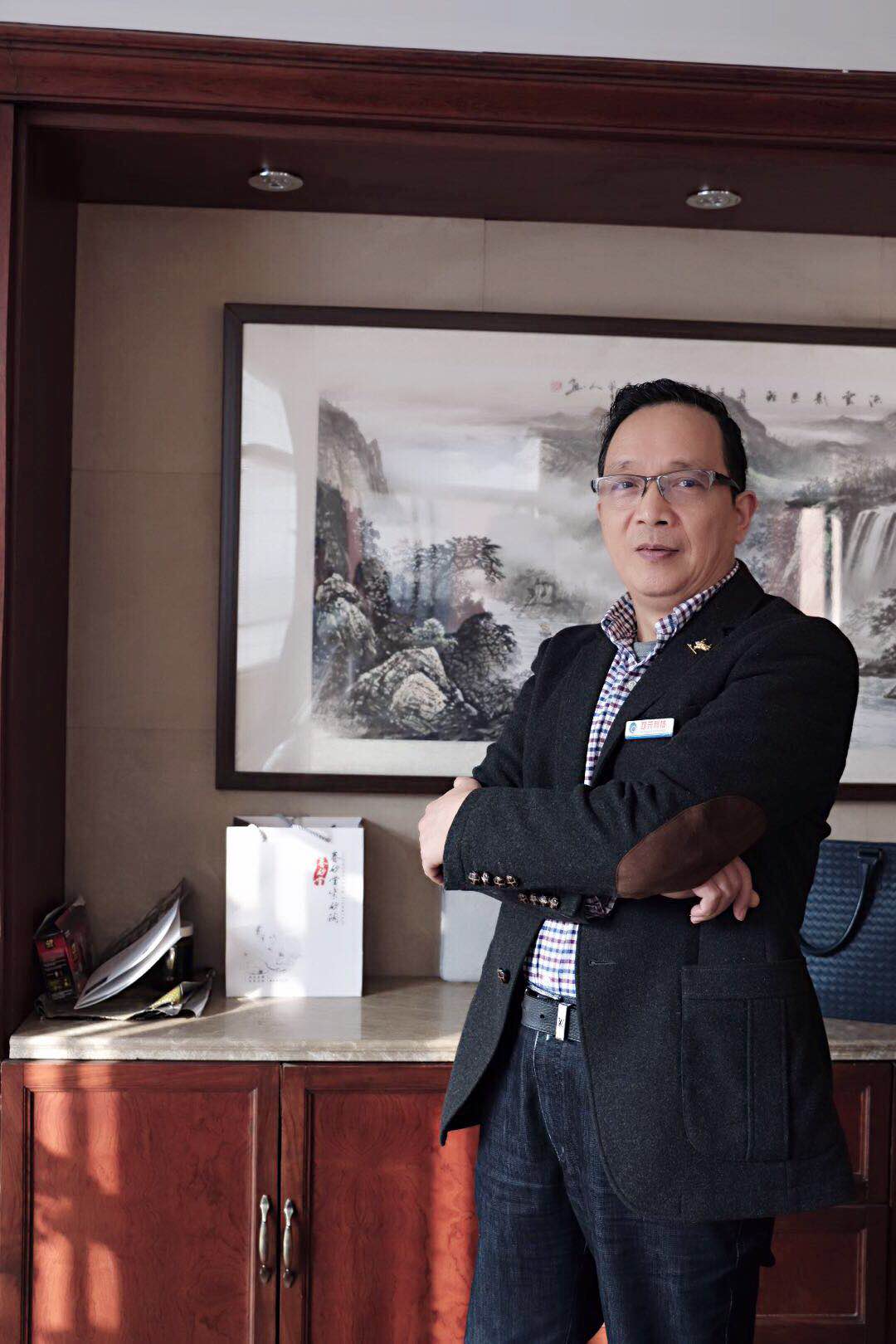 浙江雙元科技開發有限公司董事長鄭建