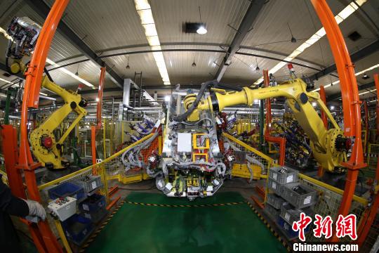 按照規(guī)劃到2024年，煙臺開發(fā)區(qū)整個汽車產(chǎn)業(yè)年產(chǎn)值將超過2000億元。(資料圖) 米軍 攝