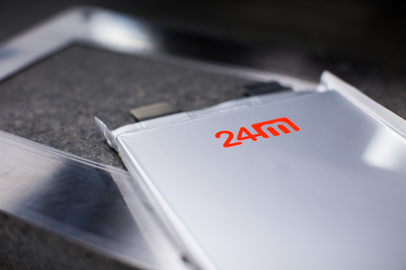 電池材料公司推“雙電解質”架構 顯著提升鋰離子電池性能