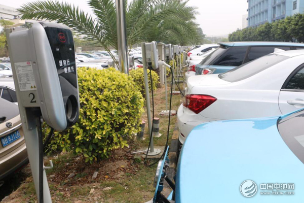 民營車企領銜身價榜 比亞迪包攬高管薪酬前三