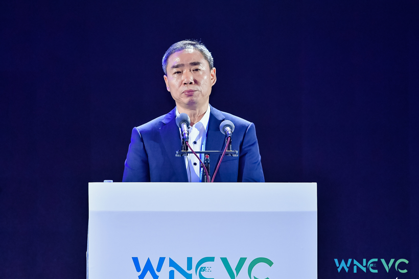 工業和信息化部黨組成員、副部長辛國斌