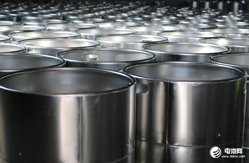 上半年電解液項(xiàng)目投資額已超去年全年:增量以頭部為主 一體化成潮流