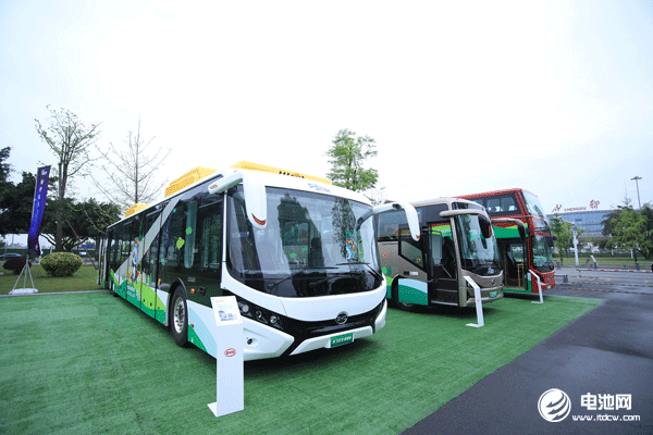 新能源汽車補貼退坡“陣痛期” 7大車企開出“止痛藥”