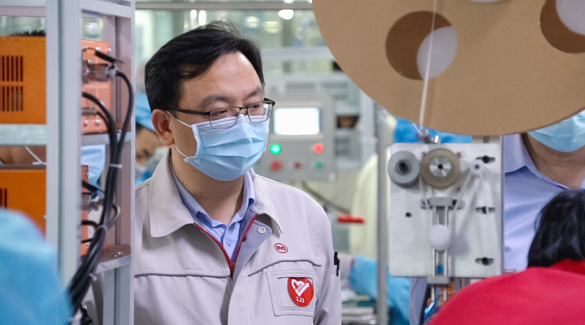 王傳福親自盯口罩產線，這樣的事情他只在20多年前公司剛成立時做過