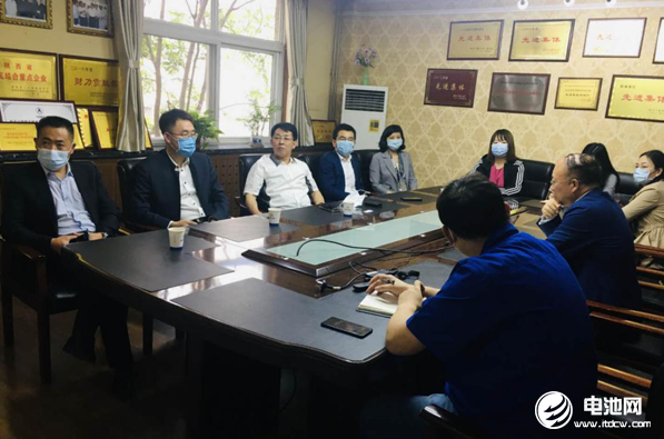 中國電池新能源產業鏈調研團一行與航天華陽相關領導交流、座談