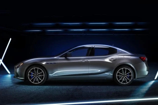 電動(dòng)化的瑪莎拉蒂：首款車(chē)型 Ghibli 為插混 仍保留發(fā)動(dòng)機(jī)聲