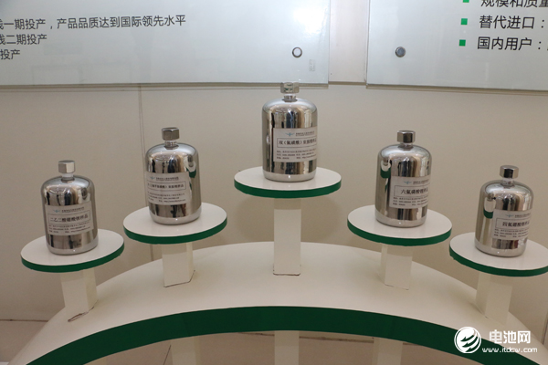 多氟多：六氟磷酸鋰目前價(jià)格約11萬元/噸 今年公司將新增5000噸產(chǎn)能