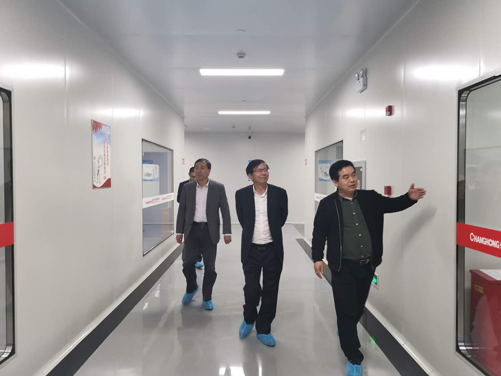 四川長虹電子控股集團有限公司董事長、總經理、黨委書記趙勇視察長虹三杰