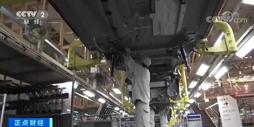 平均漲價兩萬元！買新車得等一年！芯片短缺怎樣影響整車生產(chǎn)？