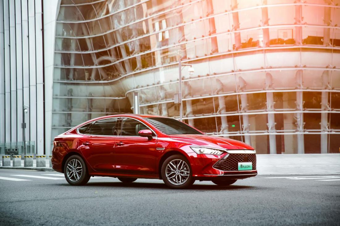 新能源車企銷量大增卻業績普虧,“打工人”如何自救?