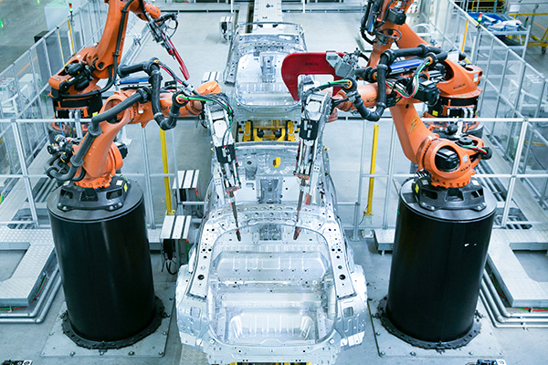 北汽新能源上半年銷量超1.7萬輛 將對自研動力電池進行研判