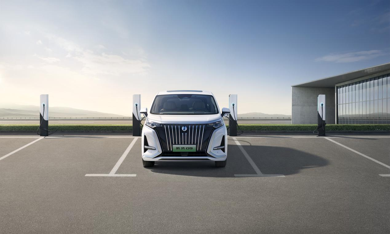 高端新能源MPV騰勢D9上市！起售價32.98萬元