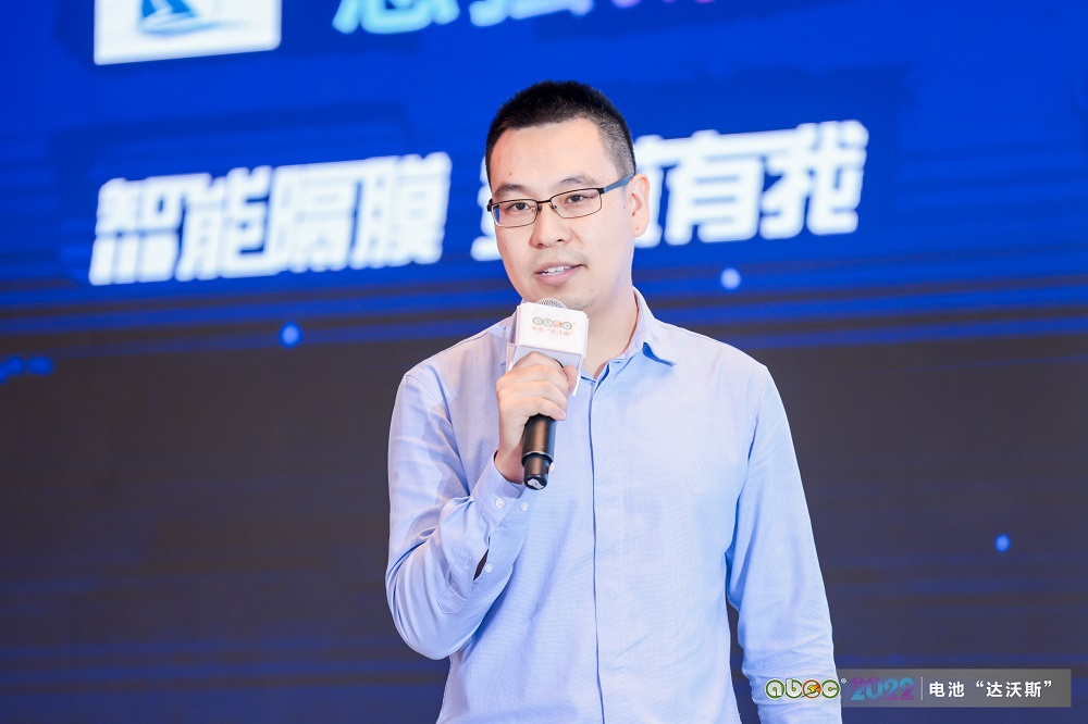 中信證券股份有限公司研究部副總裁、新能源汽車分析師李鷂 中信證券股份有限公司研究部副總裁、新能源汽車分析師李鷂