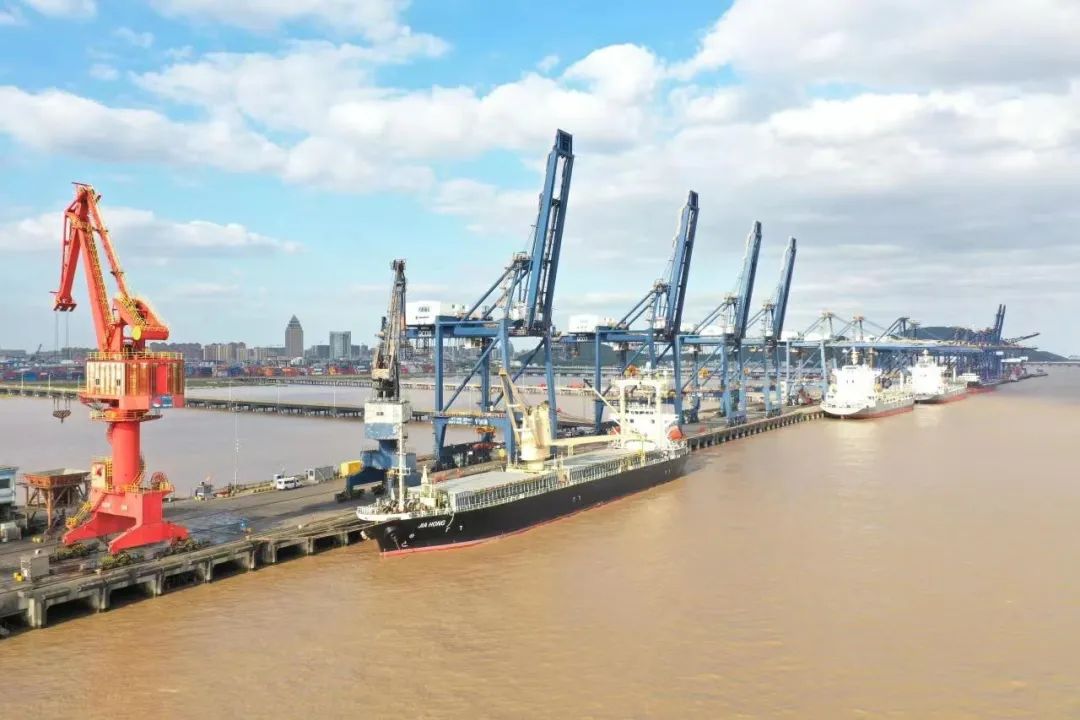 華友鈷業:首批10000噸進口鎳原料抵達浙江省嘉興港