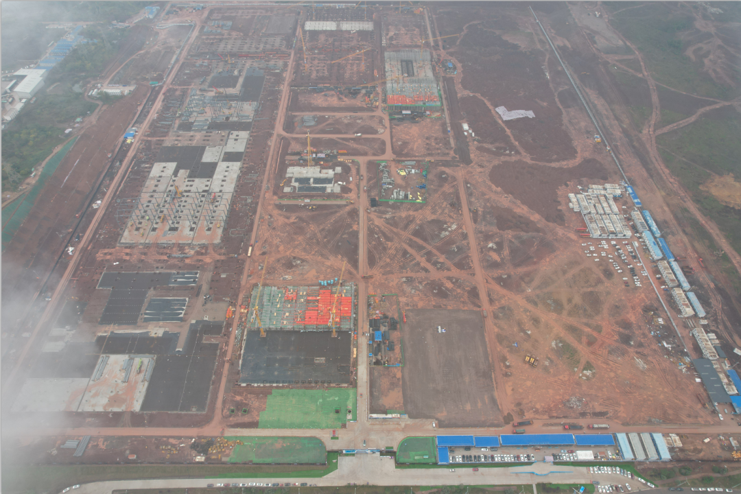 重慶基地一期一階段項(xiàng)目施工現(xiàn)場(chǎng)