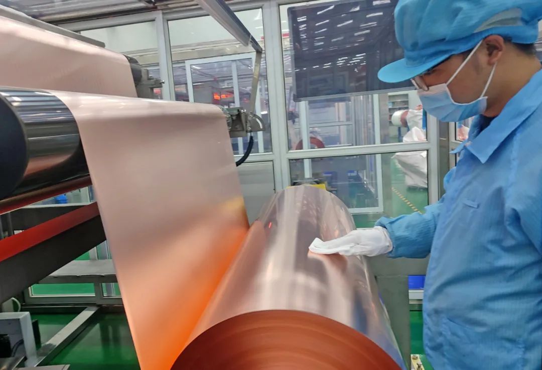 廣西華創4.5μm高抗拉極薄鋰電銅箔實現大卷徑量產 廣西華創4.5μm高抗拉極薄鋰電銅箔實現大卷徑量產