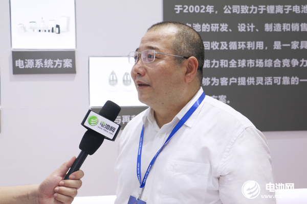 AI驅(qū)動消費(fèi)電子換代潮 消費(fèi)類鋰電池市場前景可期