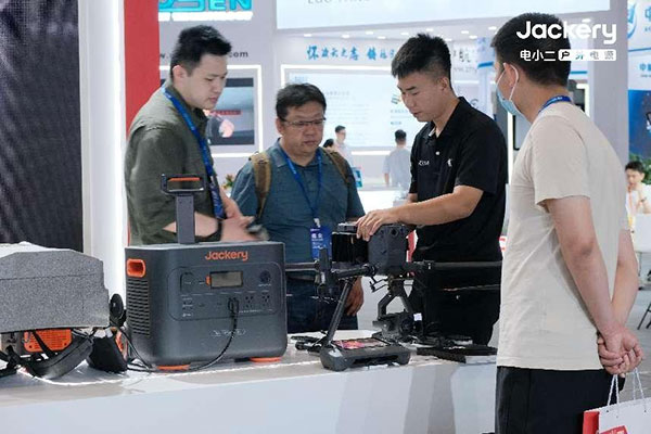 安防應急新力量！華寶新能SG 2000 Plus亮相中國國際國防電子展