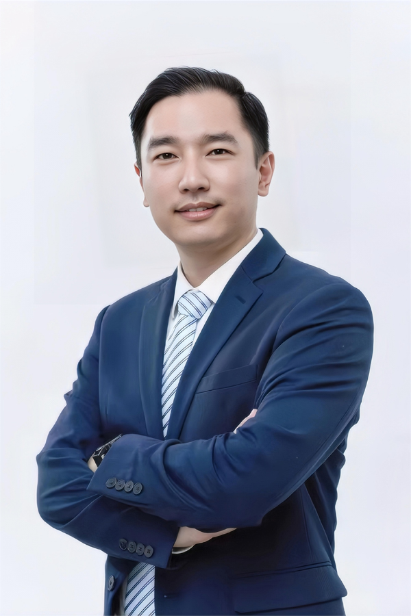 深圳?？松履茉纯萍加邢薰韭摵蟿撌既?CEO尤軍