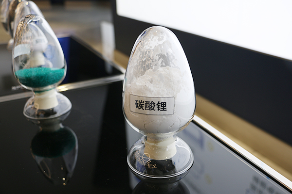 10月中國碳酸鋰/三元材料/磷酸鐵鋰等電池材料產(chǎn)量數(shù)據(jù)出爐