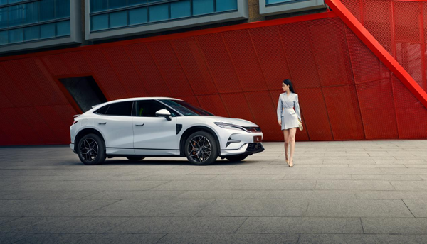 震撼價(jià)格！入門滿配！宋L 領(lǐng)潮上市18.98萬元起！