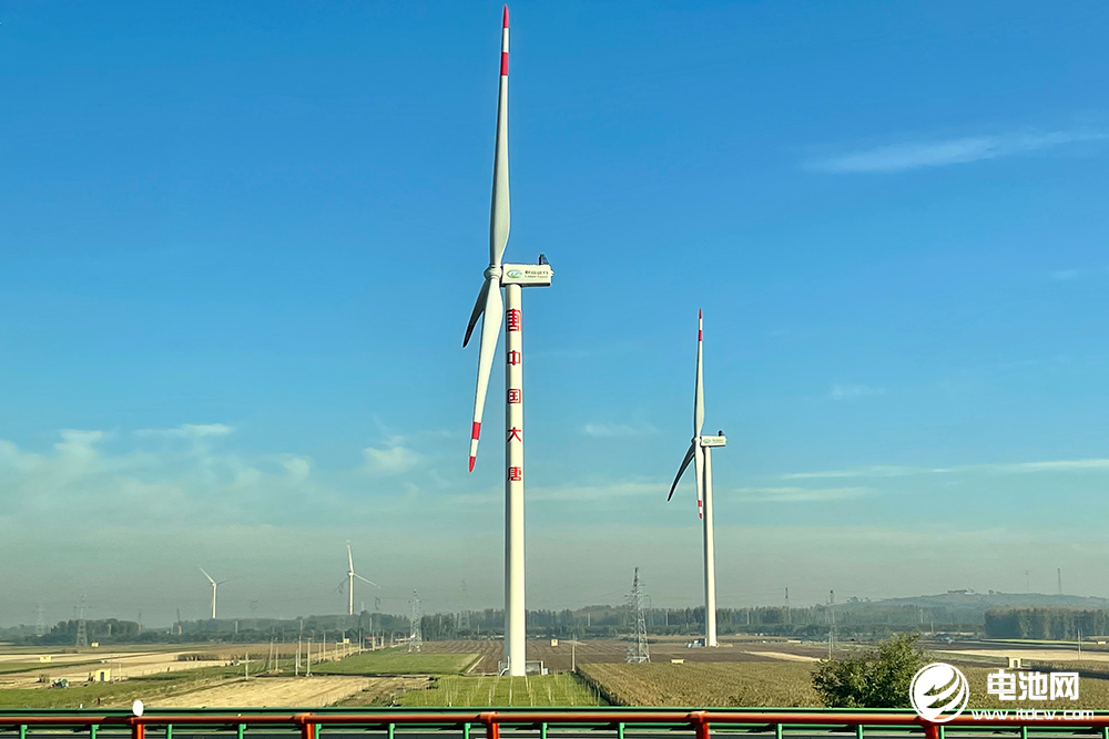 國家發改委：11月份發電7310億千瓦時 風光發電量大幅增長