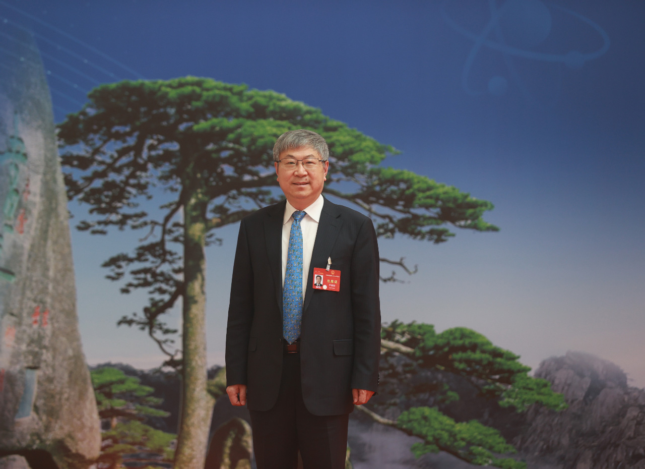 全國人大代表，奇瑞控股集團(tuán)黨委書記、董事長尹同躍